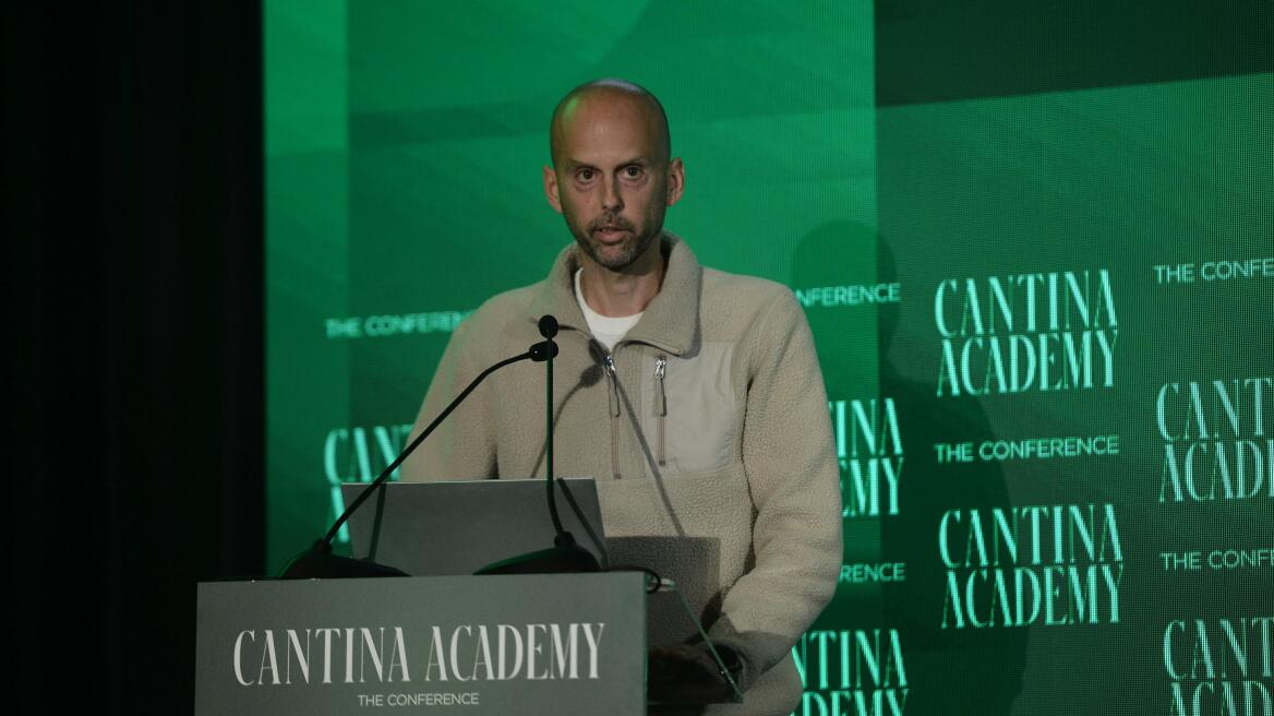 Γιάννης Μπαζάκης: «16 από τα 31 ελληνικά εστιατόρια στον οδηγό Michelin είχαν στο μενού τους κρέας Καλαρρύτικου»