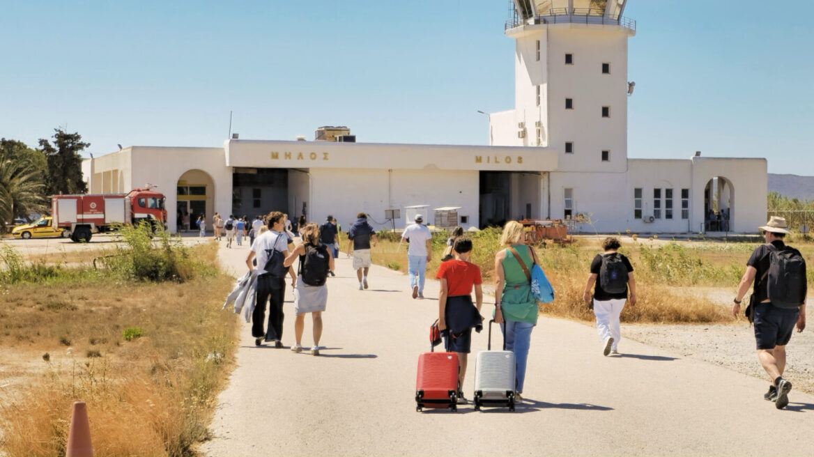 Έσπασαν το φράγμα των 10 εκατ. οι διεθνείς αεροπορικές αφίξεις στο εξάμηνο