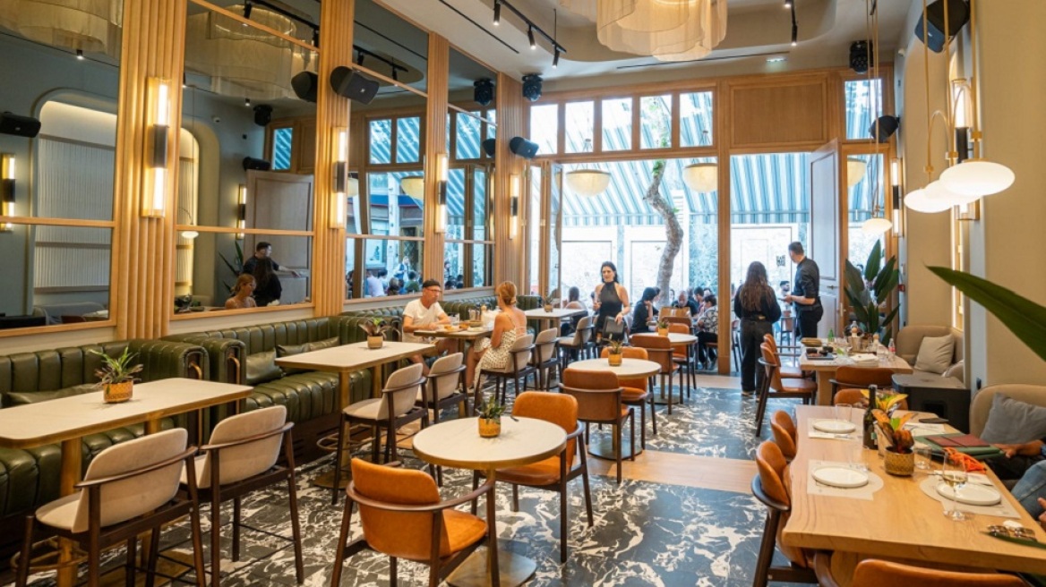 All day βόλτες στον πεζόδρομο της Καλαμιώτου