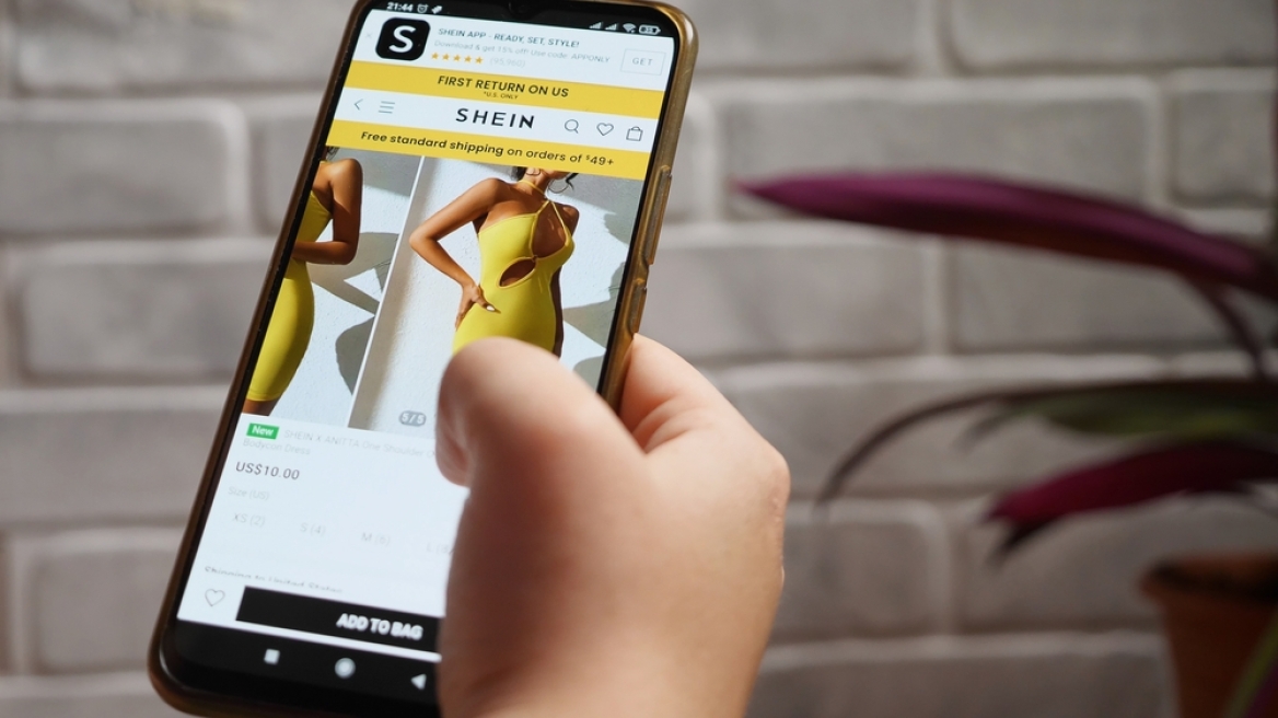 Shein: Το «φθηνό» εμπορικό που κάνει θραύση - Τι μας κοστίζουν πραγματικά οι χαμηλές τιμές