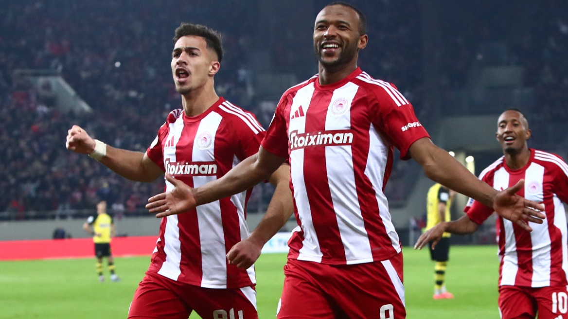 Ολυμπιακός - ΑΕΚ 4-1: Πάρτι κορυφής στο Καραϊσκάκη με χατ τρικ του Ελ Κααμπί - Δείτε τα γκολ 