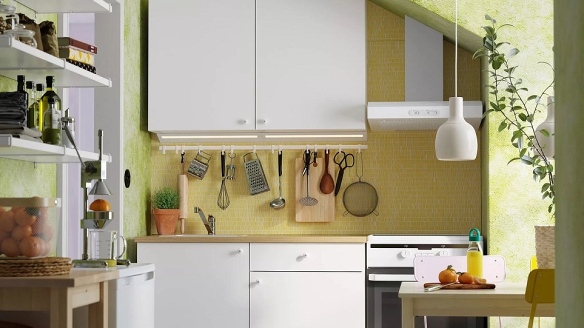 Προσθέτουμε αποθηκευτικούς χώρους και οργανώνουμε την κουζίνα με προϊόντα ΙΚΕΑ