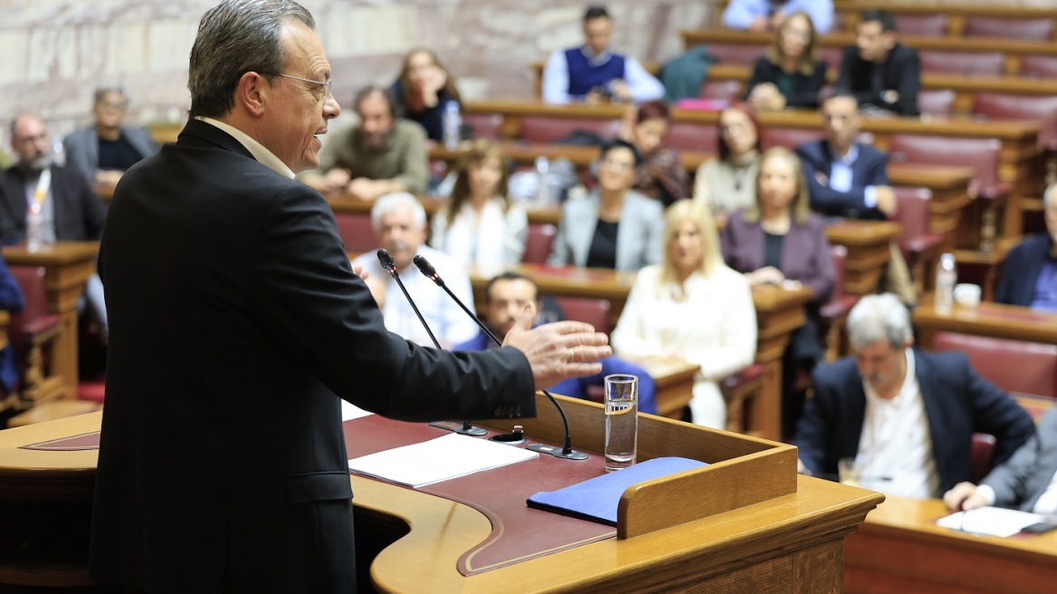 ΣΥΡΙΖΑ - Νέα Αριστερά: Οι δαπάνες για τα εξοπλιστικά βάζουν «πάγο» στο φλερτ  για το «Λαϊκό Μέτωπο»