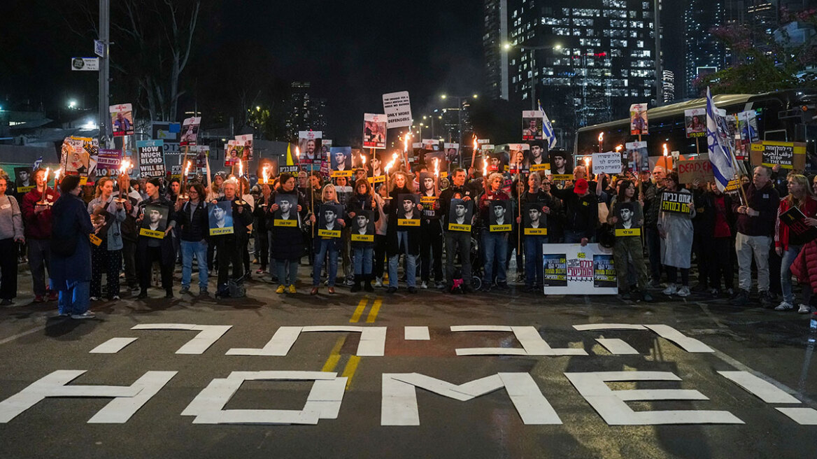 Το Φόρουμ οικογενειών των ομήρων που κρατούνται στη Γάζα απαιτεί από τον Νετανιάχου να κλειστεί συμφωνία 