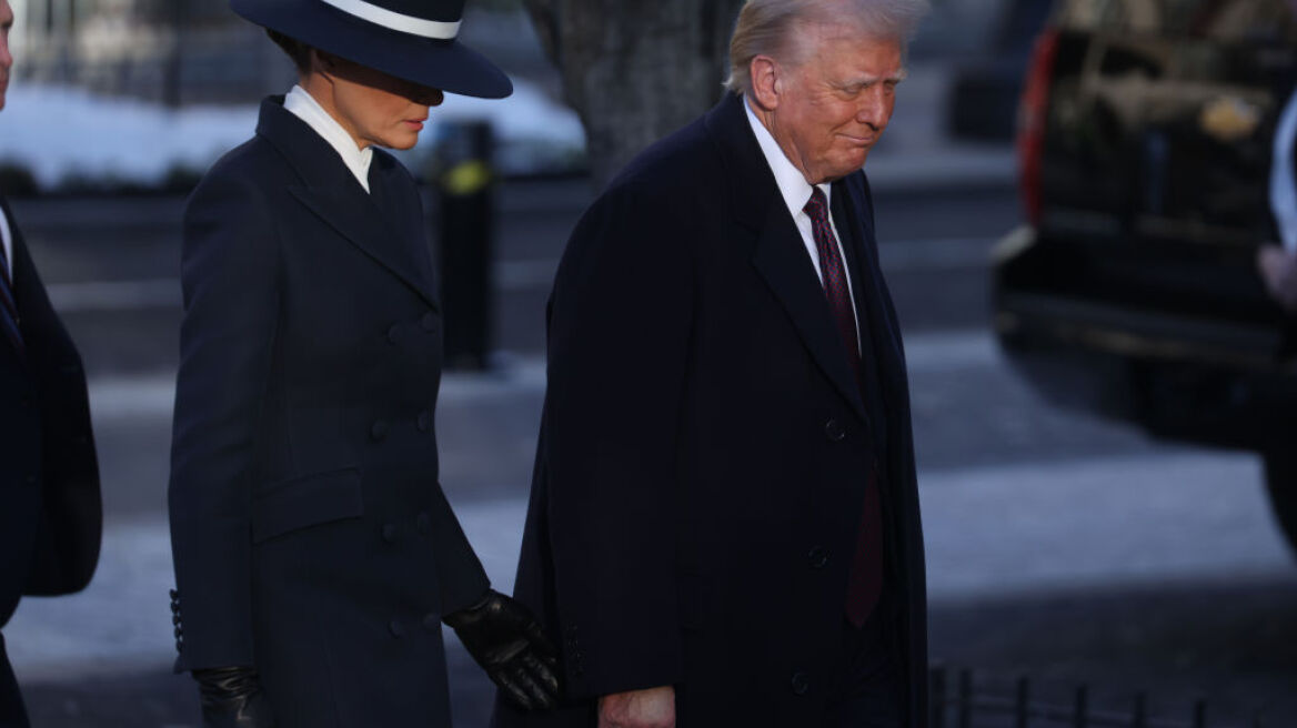 «To καπέλο της Melania Trump στέλνει ένα δυνατό οπτικό μήνυμα»