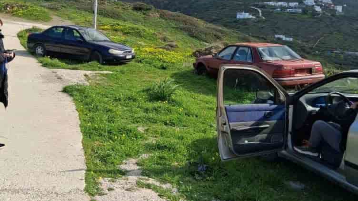 Κάτοικοι βγήκαν στα βουνά μετά τον σεισμό των 5 Ρίχτερ στην Αμοργό, κοιμούνται σε αυτοκίνητα - Δείτε φωτογραφίες