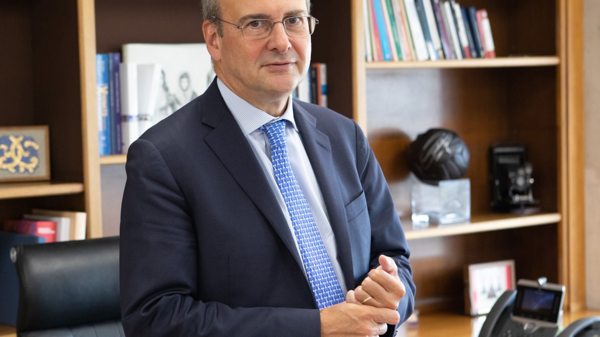 Χατζηδάκης για 24ωρη λειτουργία μετρό, τραμ, λεωφορείων: Κάποτε προξενούσε αντιδράσεις, τώρα θεωρείται επιτέλους αυτονόητο