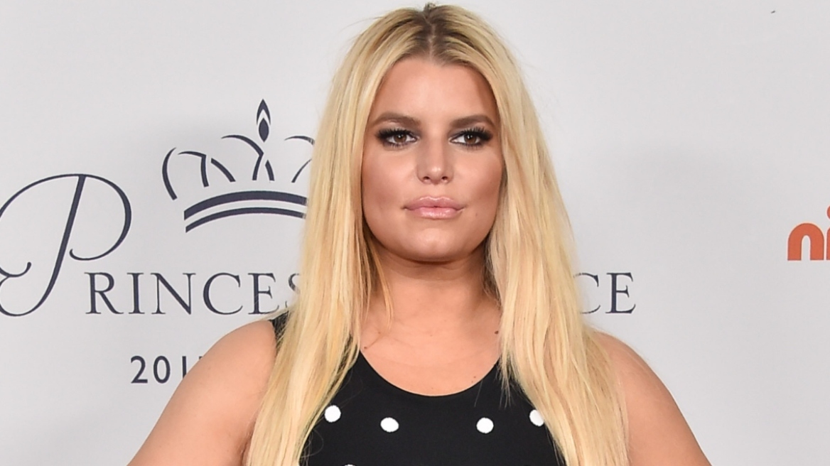 Η Τζέσικα Σίμπσον γιορτάζει τα 8 χρόνια νηφαλιότητάς της: Επέλεξα την πίστη αντί για τον φόβο
