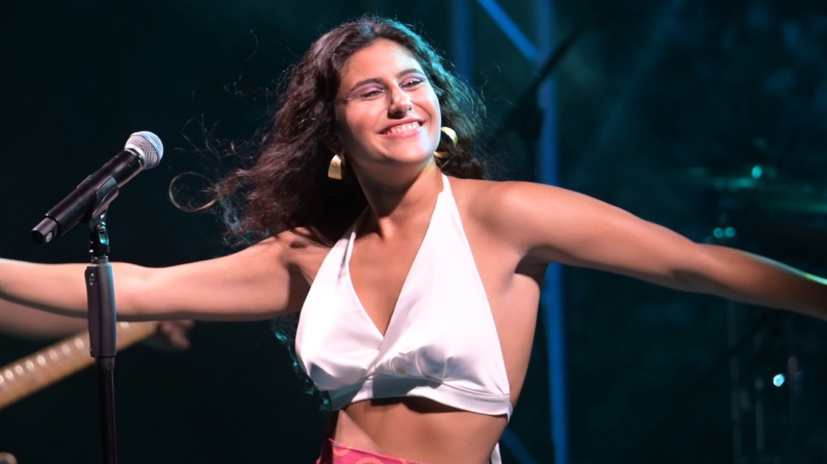 Μαρίνα Σπανού μετά τα αρνητικά σχόλια για συναυλία της: Ποτέ δεν μου άρεσαν οι ταμπέλες