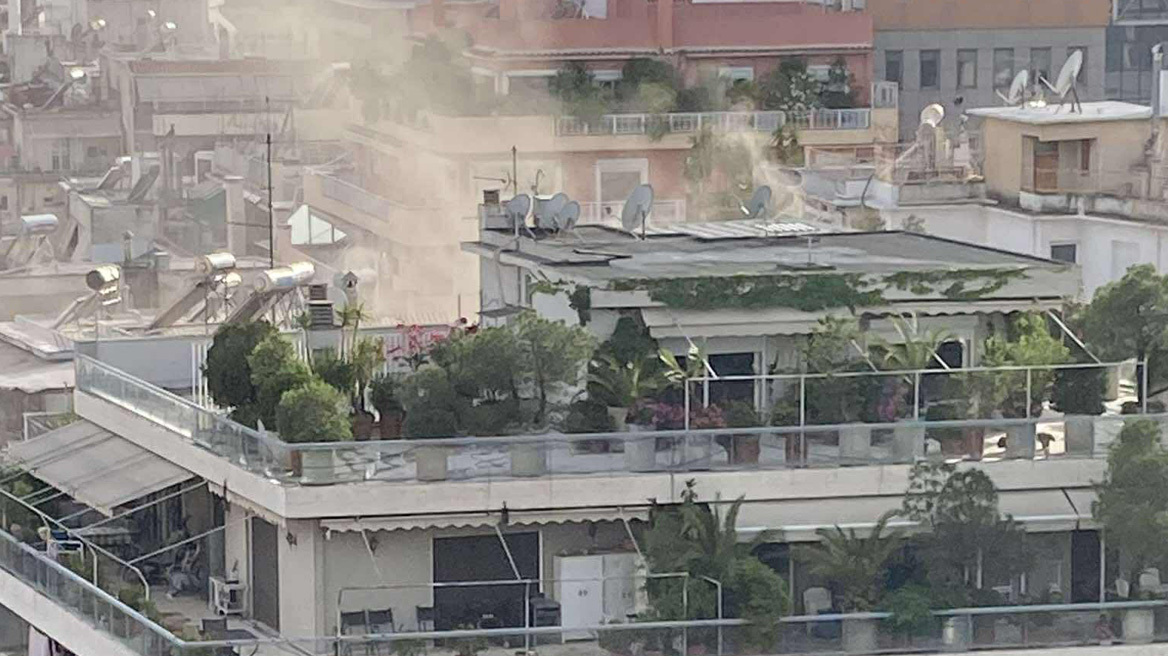 Κατασβέστηκε η φωτιά που ξέσπασε σε διαμέρισμα στη Λουίζης Ριανκούρ - Δείτε φωτογραφίες