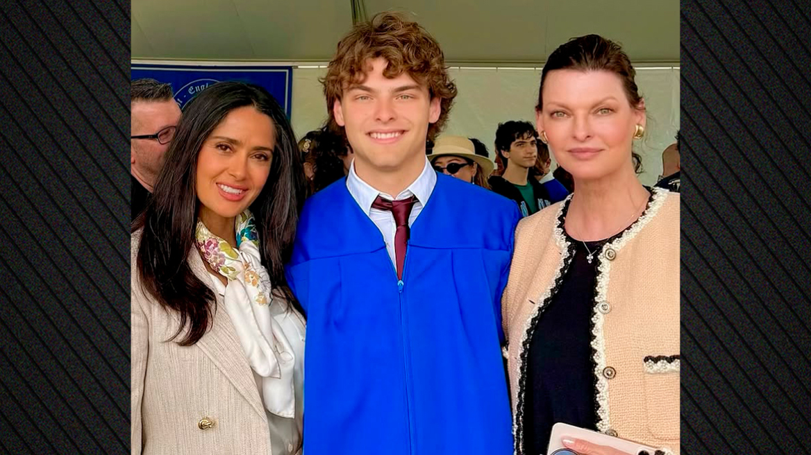 Αυτός ο νεαρός έχει μαμάδες τη Λίντα Εβαντζελίστα και τη Σάλμα Χάγιεκ: Η συγκίνηση και τα κλάματα στην αποφοίτηση