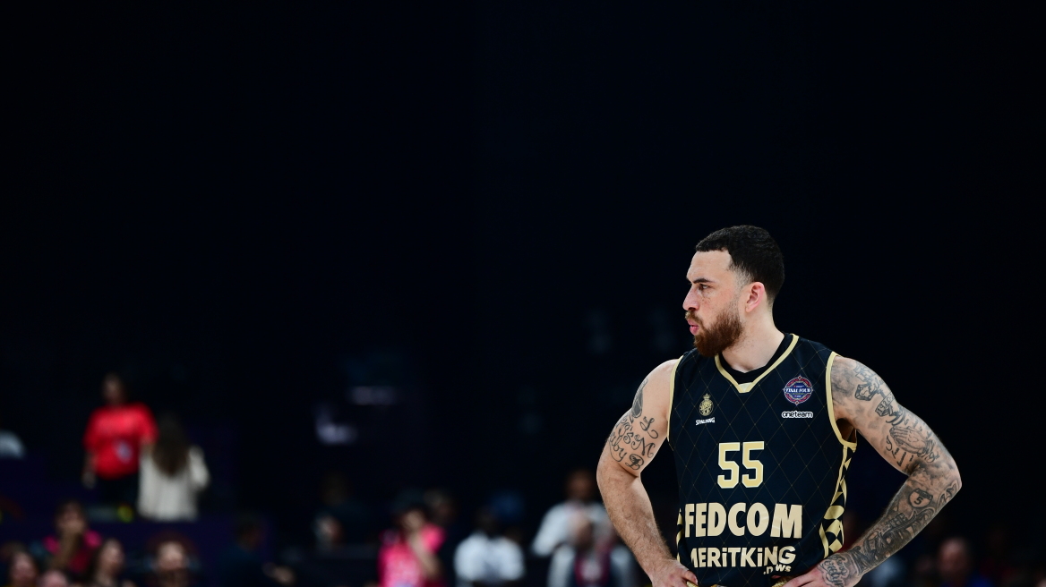 Μένει στη Μονακό ο Τζέιμς έως το 2027: «Ανυπομονούμε να τον δούμε πίσω»