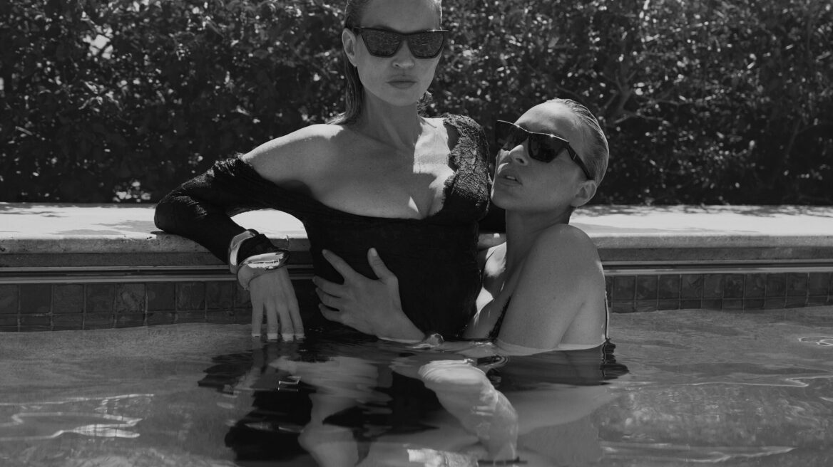 H Κέιτ Μος και η Κλόι Σεβινί ποζάρουν μαζί για τη νέα καμπάνια Saint Laurent