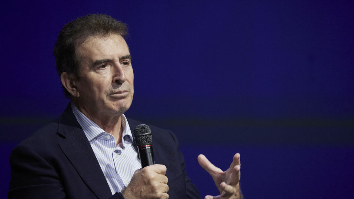 Χρυσοχοΐδης: Μηδέν επεισόδια αθλητικής βίας, μηδέν καταλήψεις στα πανεπιστήμια