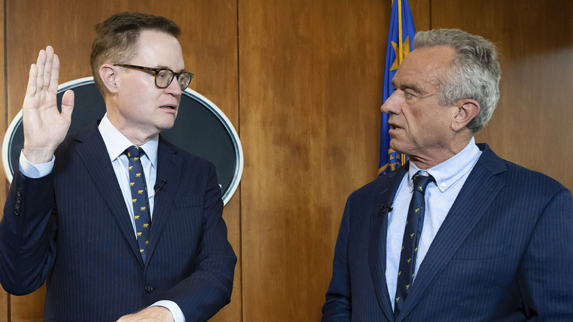 Ο Λευκός Οίκος επιλέγει νέο επικεφαλής του CDC τον υφυπουργό Υγείας, Τζιμ Ο’Νιλ