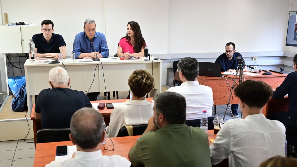 Άνω κάτω ο ΣΥΡΙΖΑ λόγω Τσίπρα:  «Όποιου δεν του αρέσει να φύγει» ζήτησε η πλευρά Πολάκη στην Πολιτικη Γραμματεία