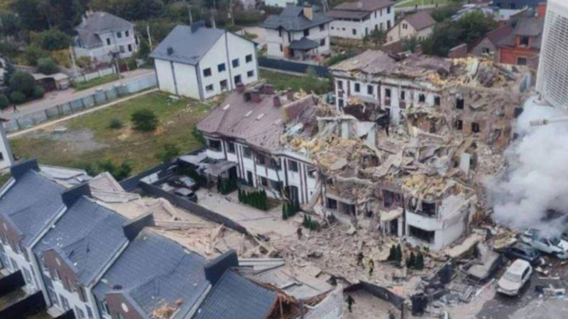 Ρωσικό σφυροκόπημα στο Κίεβο - Ένας από τους μεγαλύτερους αεροπορικούς βομβαρδισμούς από την έναρξη του πολέμου, δείτε βίντεο