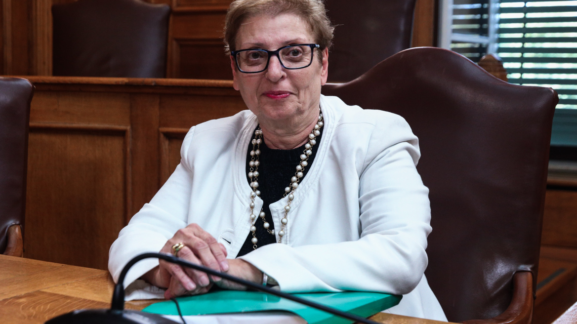 ΟΠΕΚΕΠΕ: Δεν έχω καμία αρμοδιότητα ούτε για ελέγχους ζώων ούτε για επιδοτήσεις, δήλωσε στην Εξεταστική η Αντιπεριφερειάρχης Ρεθύμνης