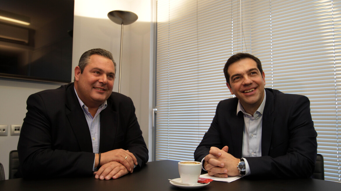 Το μυστηριώδες σχόλιο του Καμμένου για το τηλεφώνημα Ομπάμα - Τσίπρα: «Είναι το κλειδί για το 2015»
