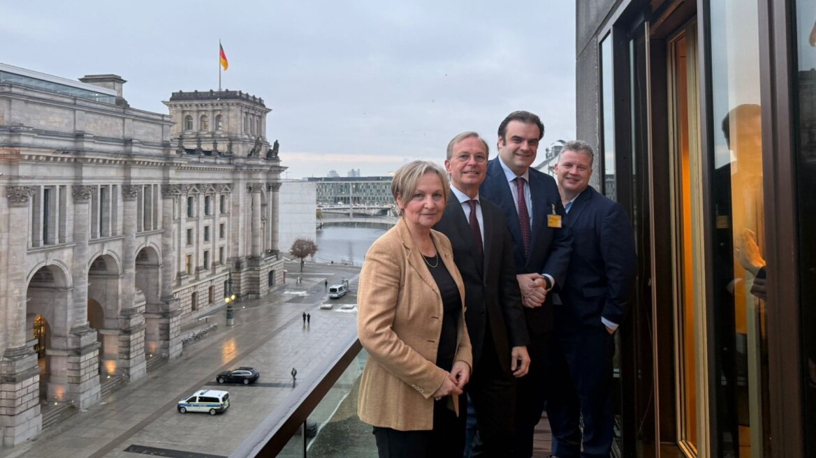 Πιερρακάκης: Θέλουμε και άλλες επενδύσεις από τη Γερμανία – Μεγάλη κατάκτηση της Ελλάδας η ψηφιακή μετάβαση