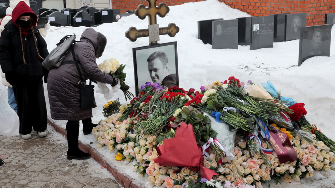 Δύο χρόνια από τον θάνατο Ναβάλνι: Εκδηλώσεις μνήμης σε δεκάδες χώρες και νέες αιχμές κατά του Κρεμλίνου