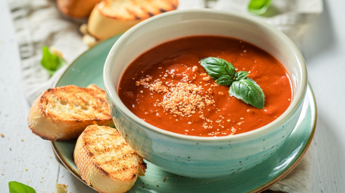 Πασχαλινό ημερολόγιο 2026: Τι τρώμε τη Μεγάλη Παρασκευή
