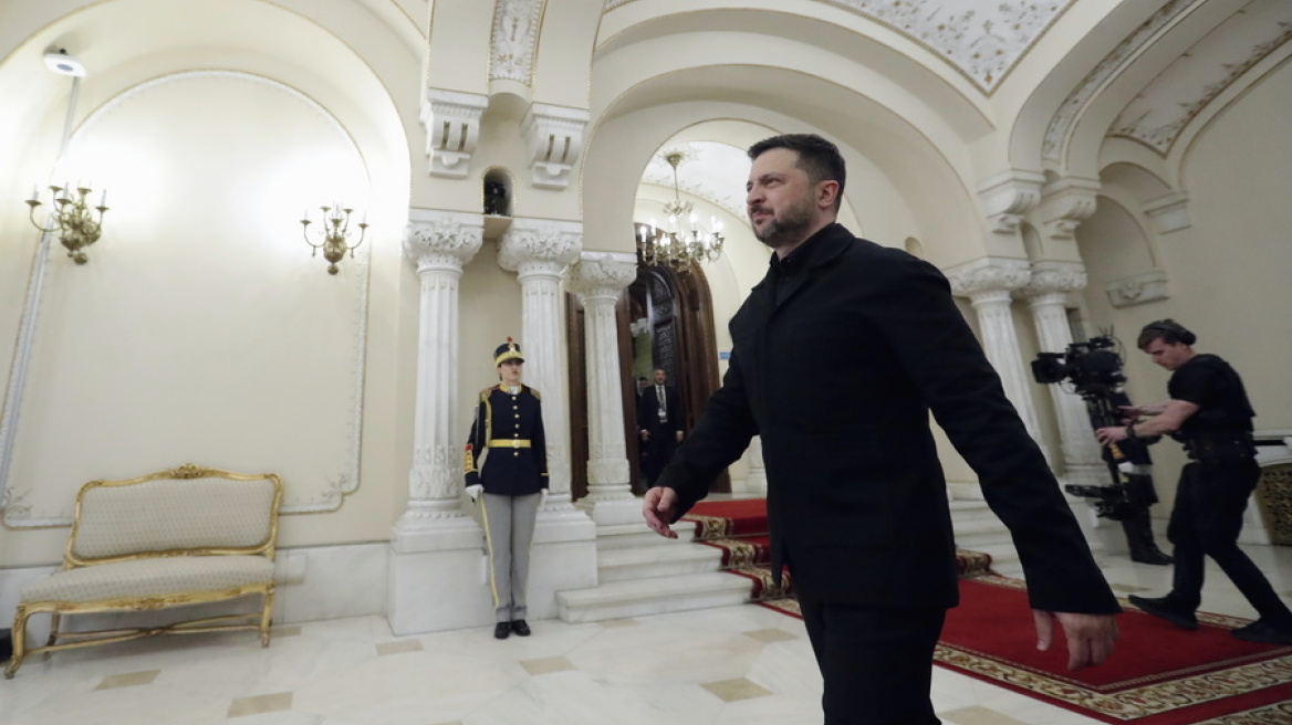 Η Ρωσία προσπαθεί να εξαγάγει σιτηρά από την Κριμαία μέσω αμερικανικών εταιρειών, λέει ο Ζελέσνκι