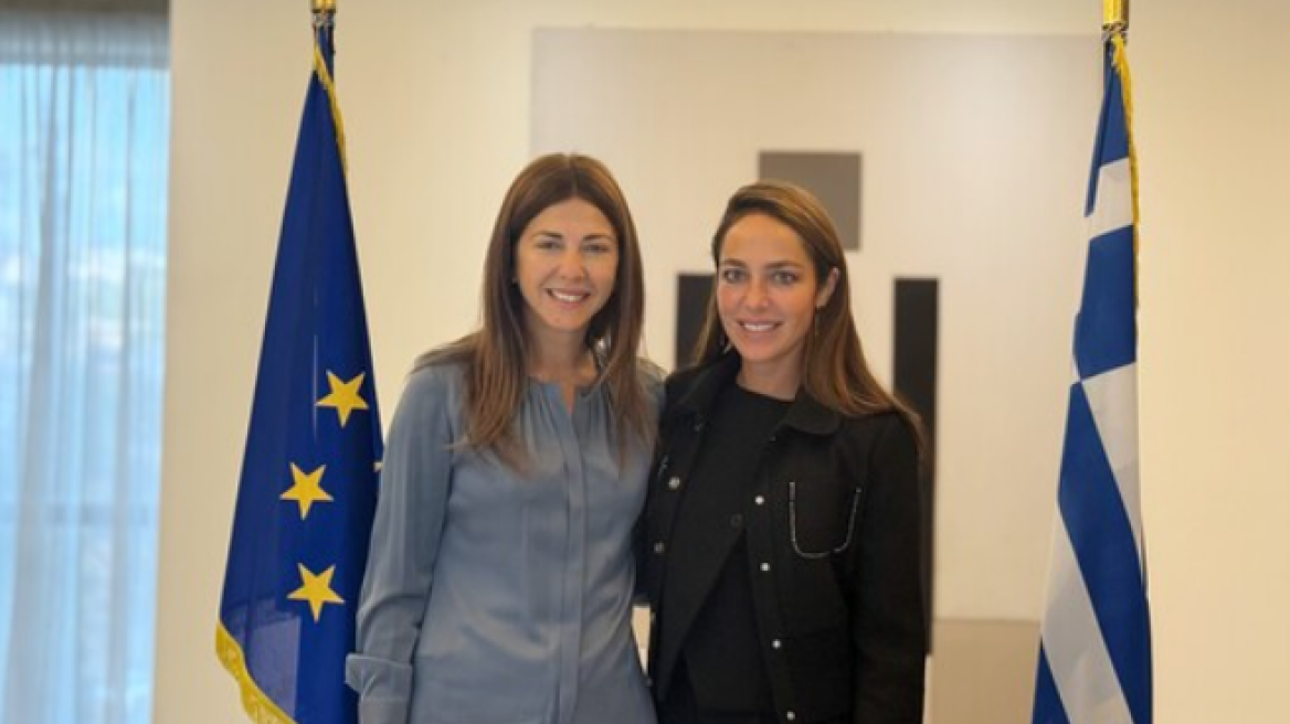 Στο επίκεντρο στέγαση φοιτητών και σχολικά γεύματα στη συνάντηση Ζαχαράκη - Μιχαηλίδου