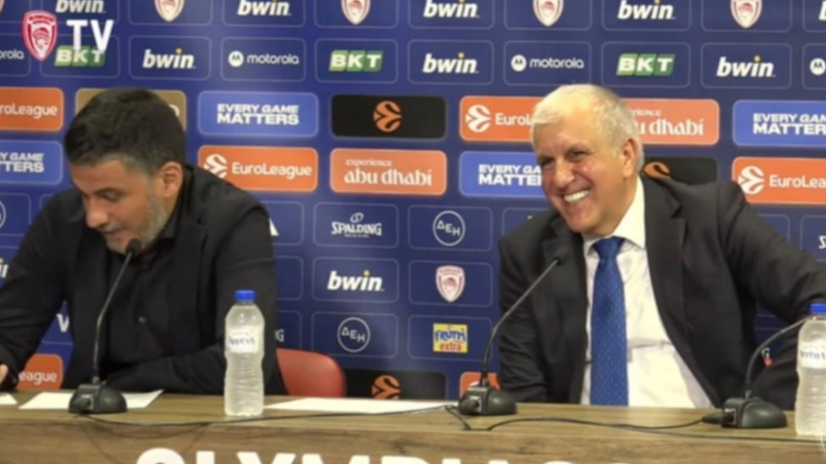 Ο Ομπράντοβιτς διόρθωσε στα ελληνικά τη μετάφραση που έκανε ο team manager του Ολυμπιακού - Δείτε βίντεο

