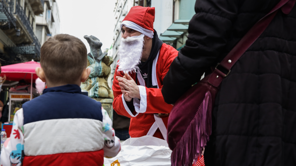 Εορταστικό ωράριο: Πότε επανέρχεται, τι ισχύει για την Κυριακή 28/12