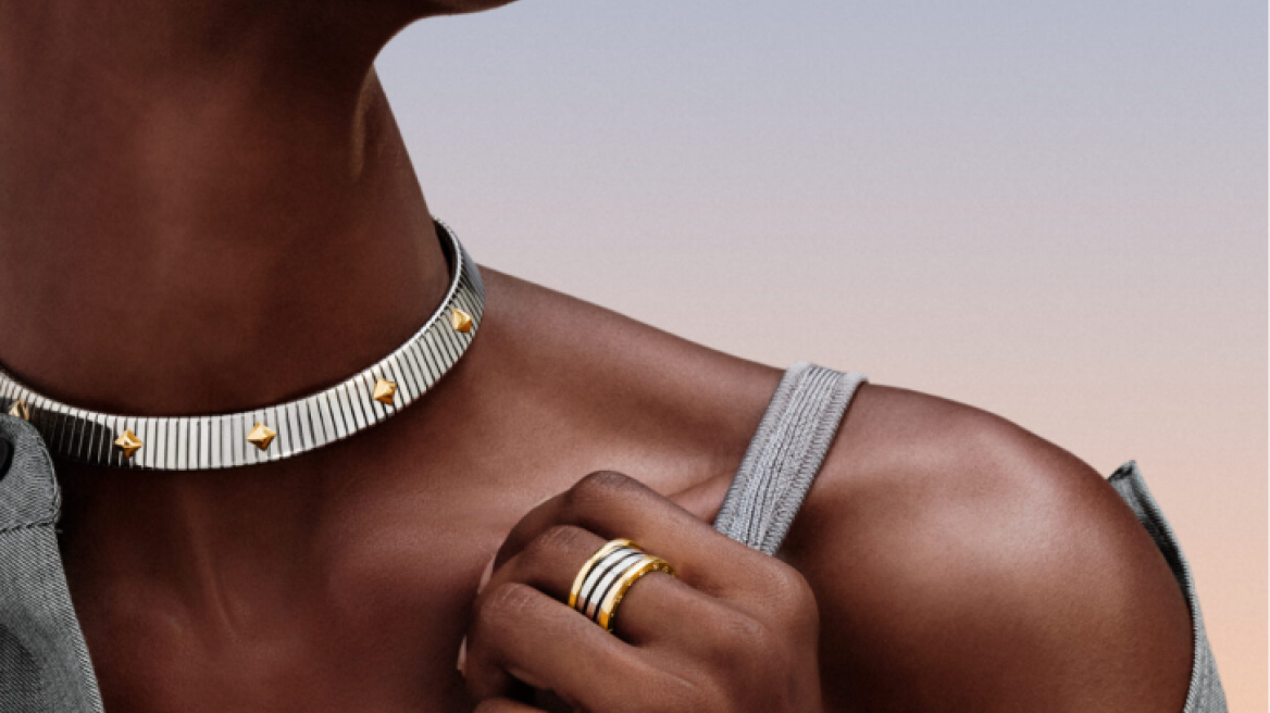 H Bvlgari επαναφέρει τον συνδυασμό πολύτιμου χρυσού και βιομηχανικού ατσαλιού στις signature συλλογές της

