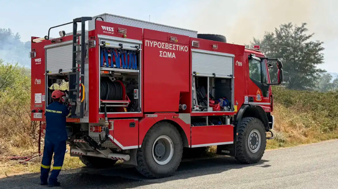 Φωτιά τώρα σε δασική έκταση στην Κόνιτσα Ιωαννίνων, σηκώθηκε ένα ελικόπτερο  