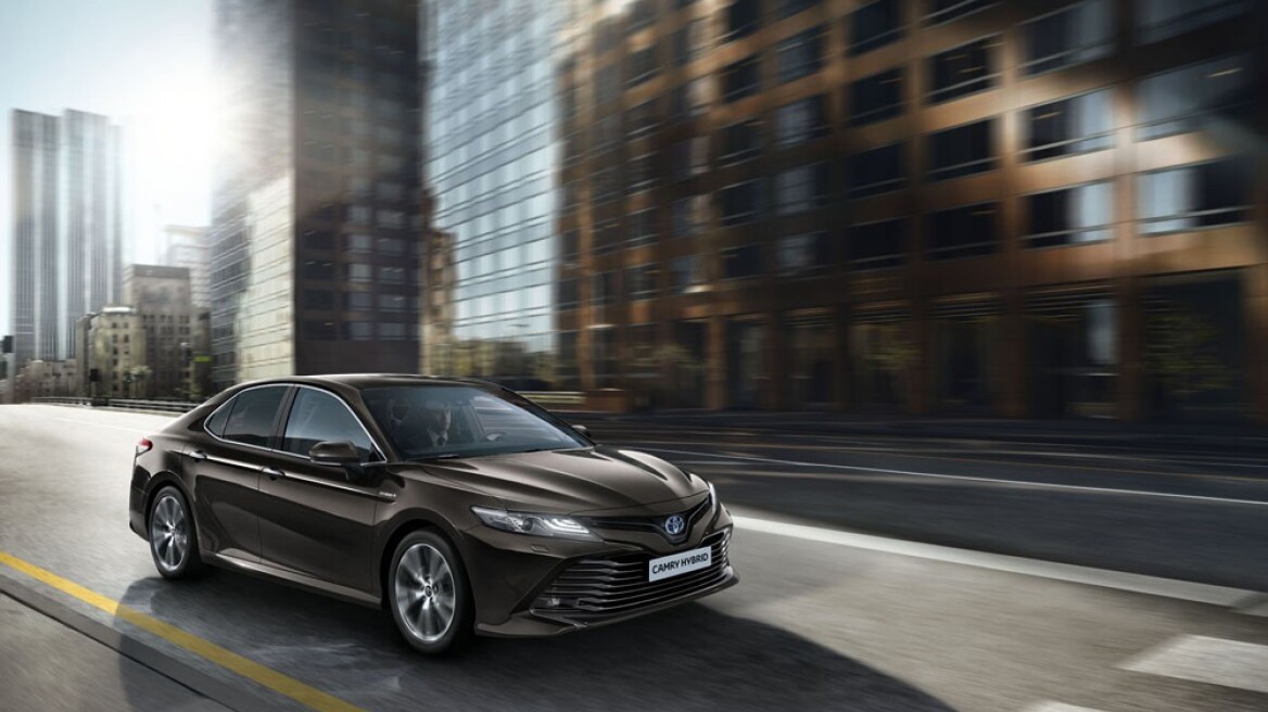 Τίτλοι τέλους για το Toyota Camry