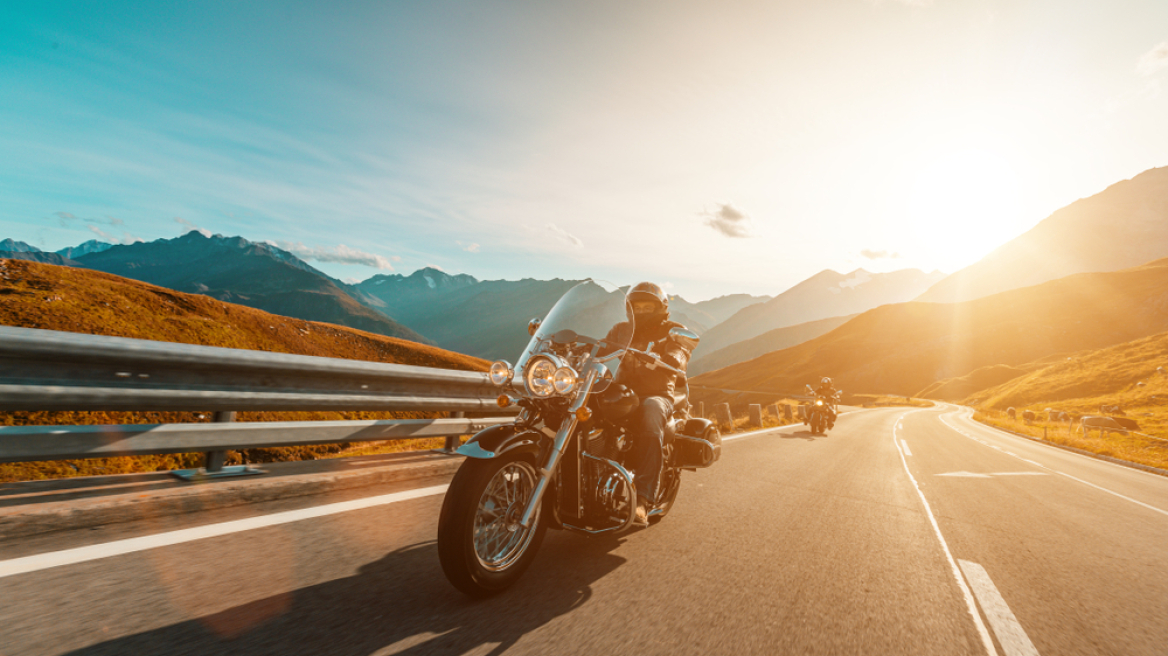 Ταξίδι με τη μηχανή: Πώς θα κινηθείτε με ασφάλεια φέτος το Πάσχα