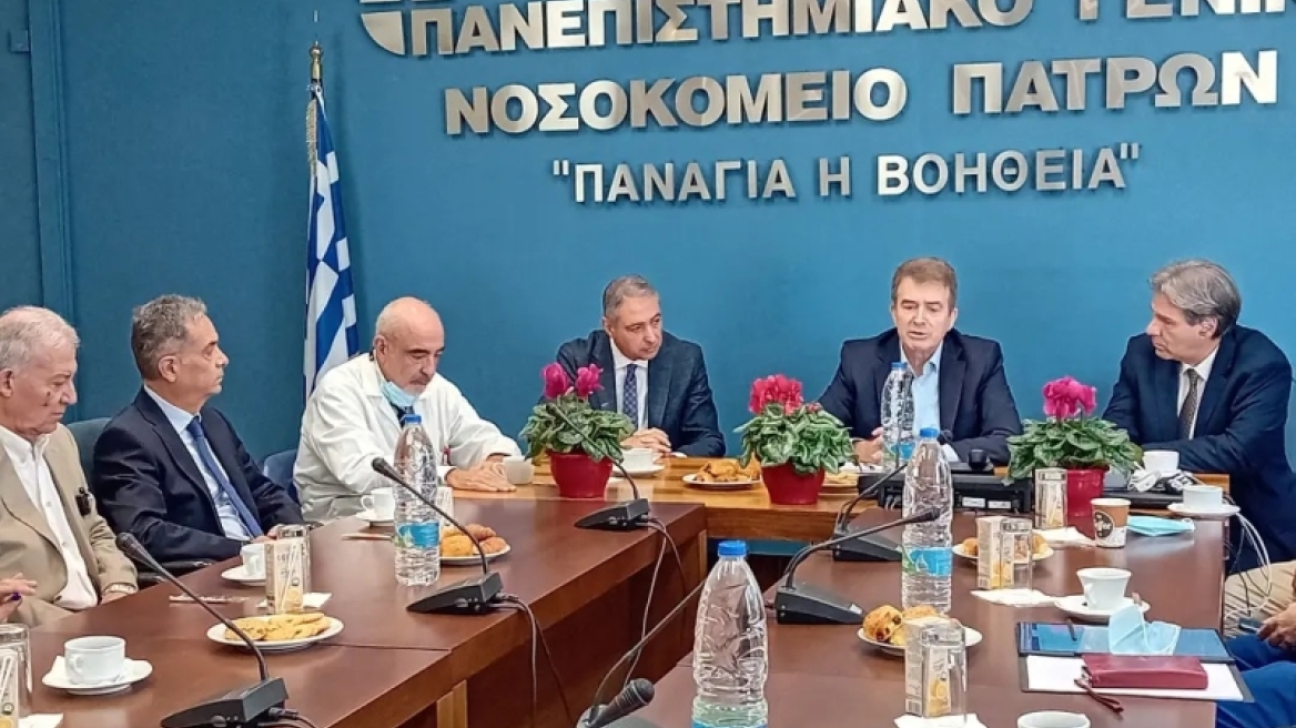 Επίσκεψη Χρυσοχοΐδη στα νοσoκομεία της Πάτρας: Έρχονται ακόμα 2.000 προσλήψεις νοσηλευτών τον Νοέμβριο