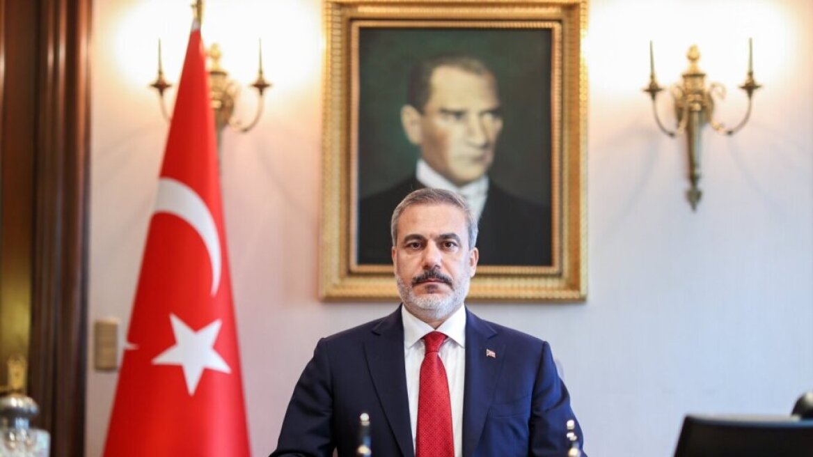 Κόλπος του Άντεν: Ο Τούρκος ΥΠΕΞ ζήτησε από τον Βρετανό ομόλογό του να μειωθεί η ένταση