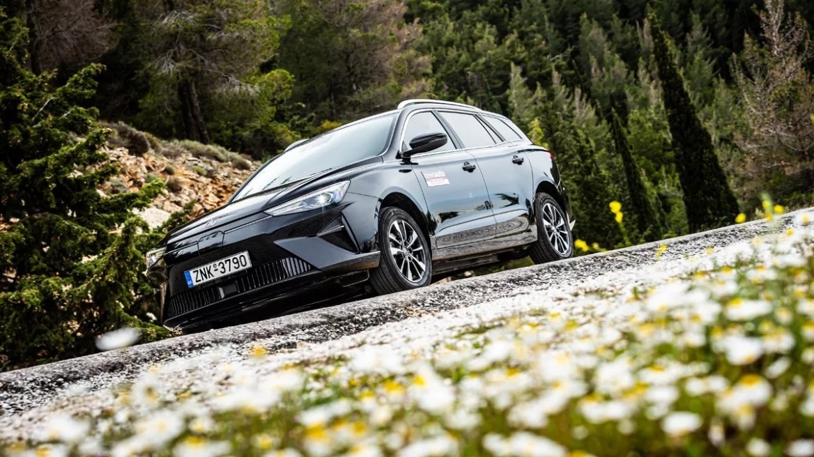 Στα χέρια μας το MG5 Electric 156 PS - Πόσο κοστίζει;