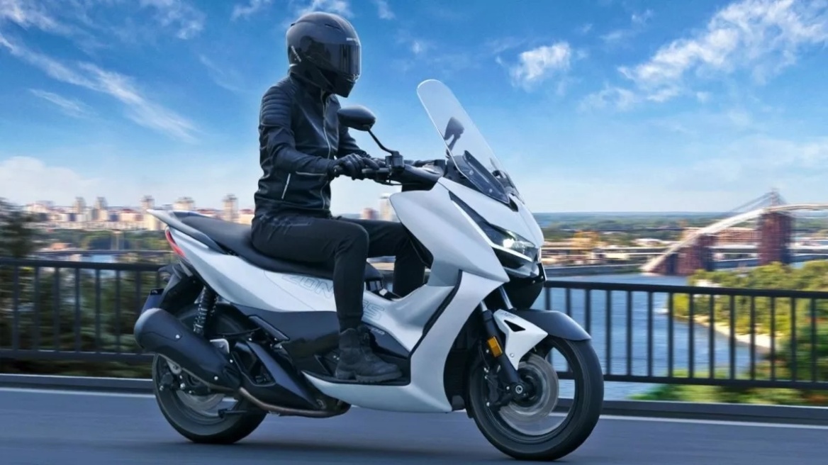 Ανακοινώθηκε η σούπερ τιμή του Zontes D350 (+video)