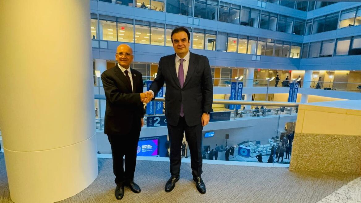 Τετ α τετ Πιερρακάκη με τον ΥΠΟΙΚ της Τουρκίας στην Ουάσιγκτον για την ενίσχυση της θετικής ατζέντας στα οικονομικά
