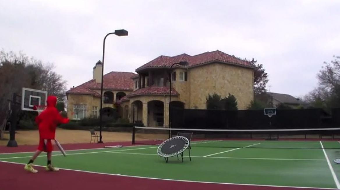 Βίντεο: Απίθανο καλάθι τεσσάρων αθλημάτων!