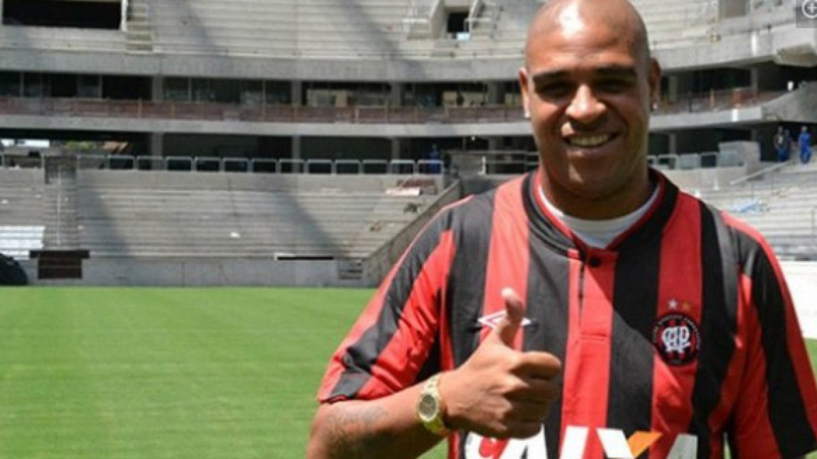 Πάρτι με... 18 ιερόδουλες ο Αντριάνο!