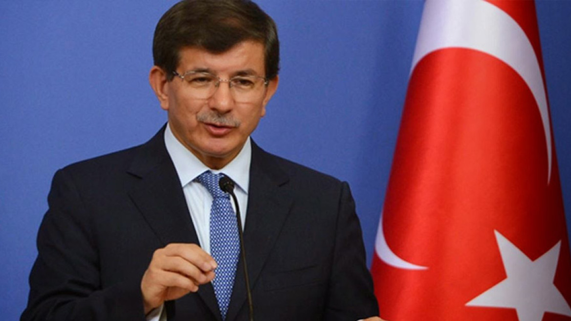 Προκαλεί ο Νταβούτογλου: «Γελοία μικρό» το μερίδιο μεταναστών που δέχεται η ΕΕ