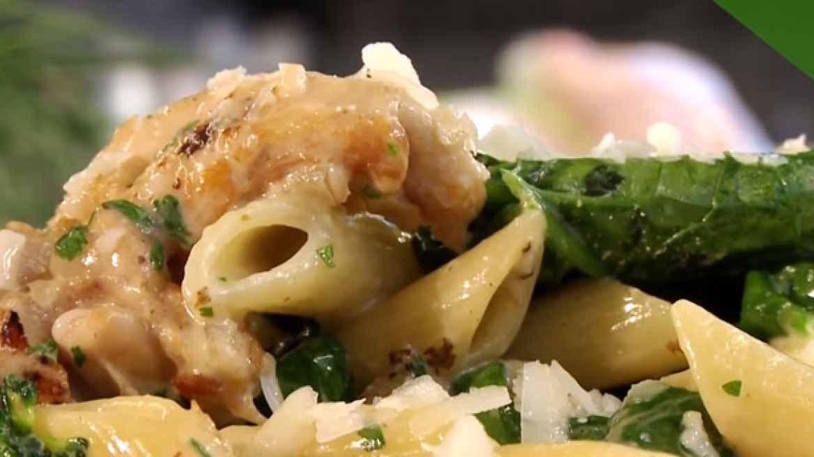 Πέννες με κοτόπουλο, μπρόκολο και σπανάκι