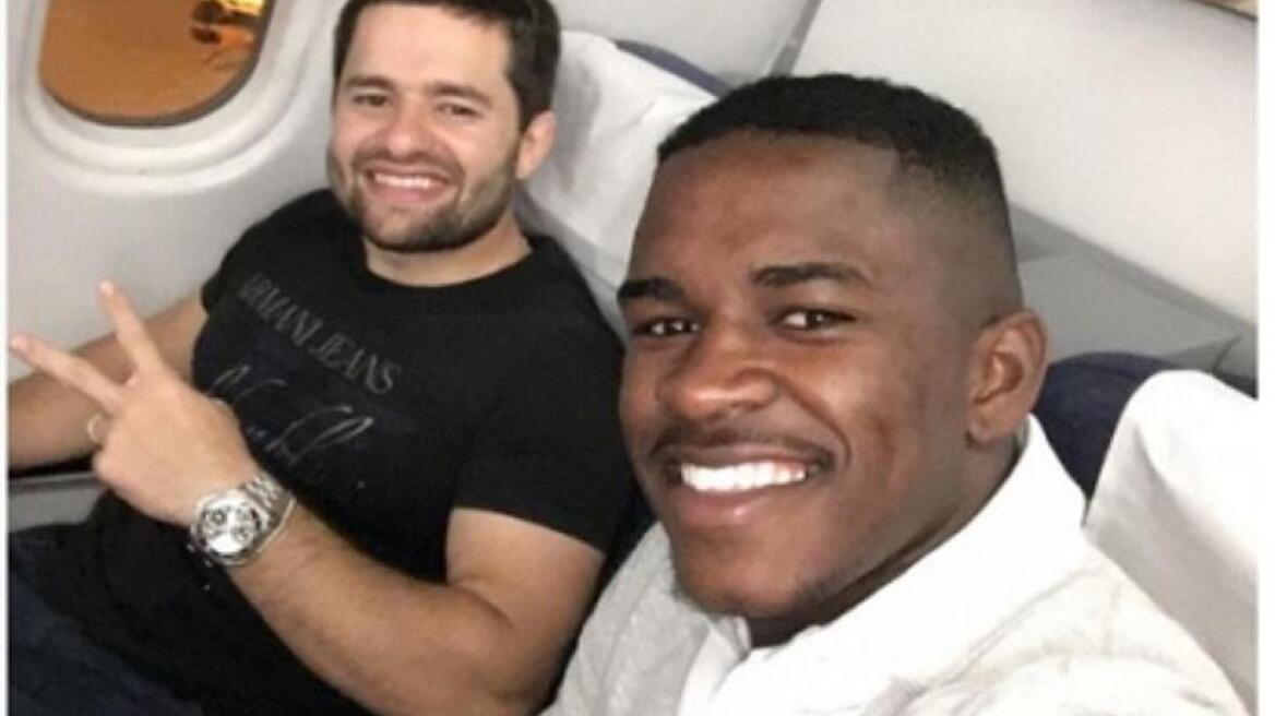 Στο αεροπλάνο ο Μαμούτε!