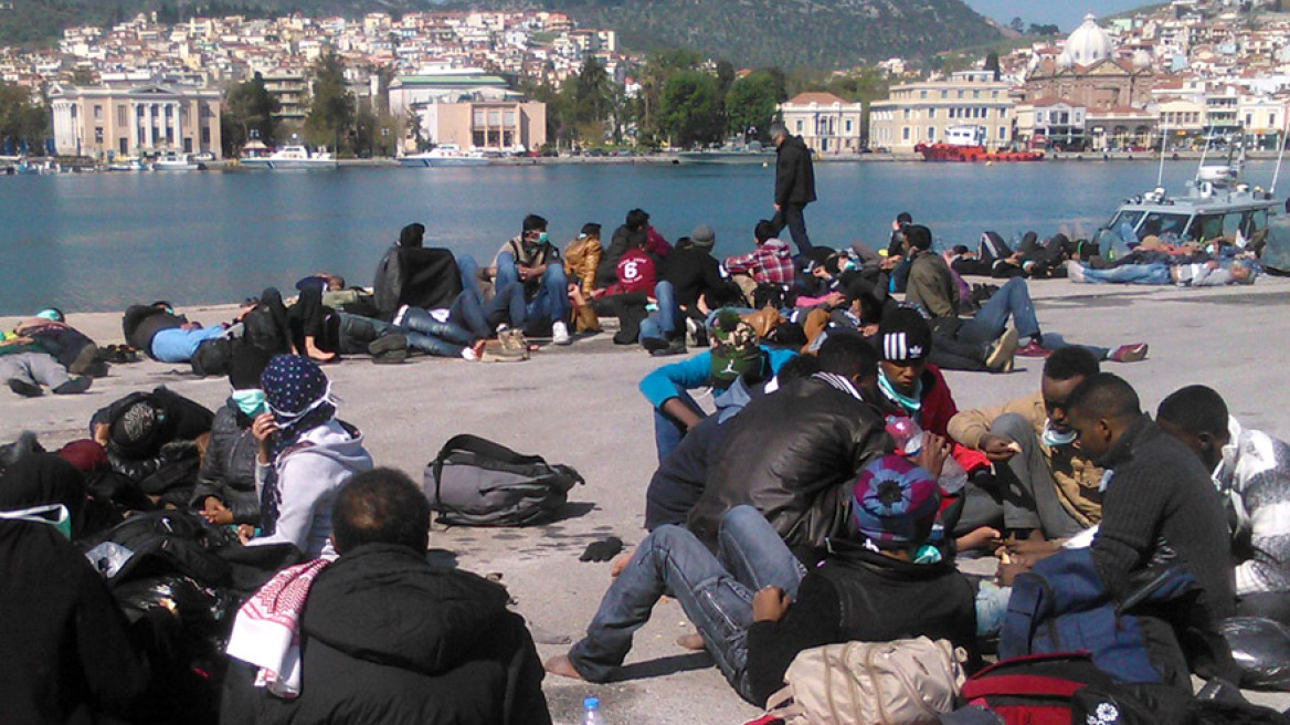 Σωσίβιο από τον...ΟΑΕΔ στον τουρισμό των νησιών που πλήττονται από το προσφυγικό