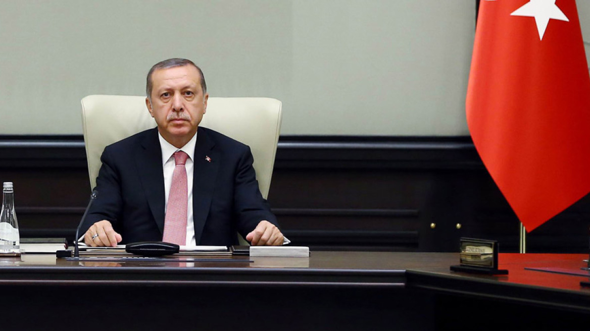 Ειδικά δικαστήρια για τους πραξικοπηματίες ετοιμάζει ο Ερντογάν