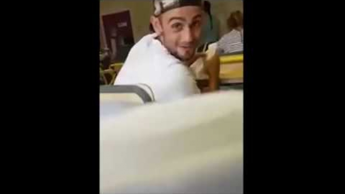 Μην «μπλέξετε» με αυτόν το δάσκαλο 