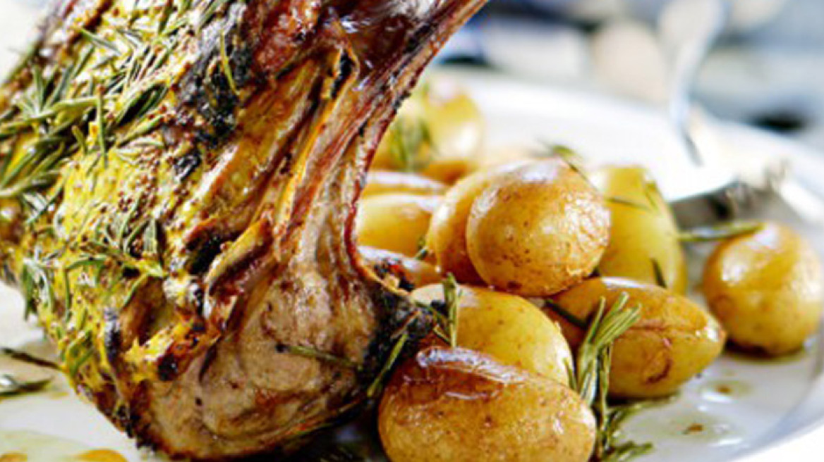 Καρέ αρνιού με δεντρολίβανο