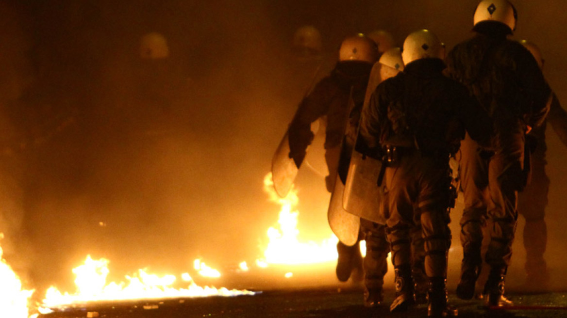Πολιτική σύγκρουση κυβέρνησης-ΝΔ για την ανομία και τη δολοφονία Ζαφειρόπουλου