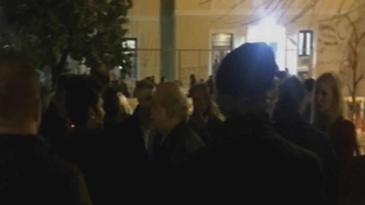 Ένταση και αποδοκιμασίες πριν την ομιλία Βούτση στον Κεραμεικό